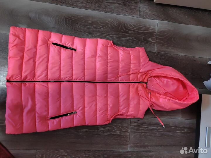 Безрукавка женская