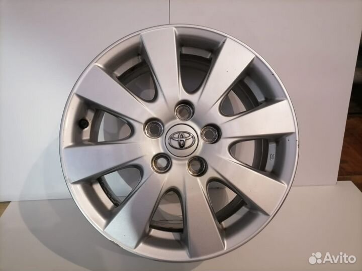 Оригинальные диски на toyota camry r16