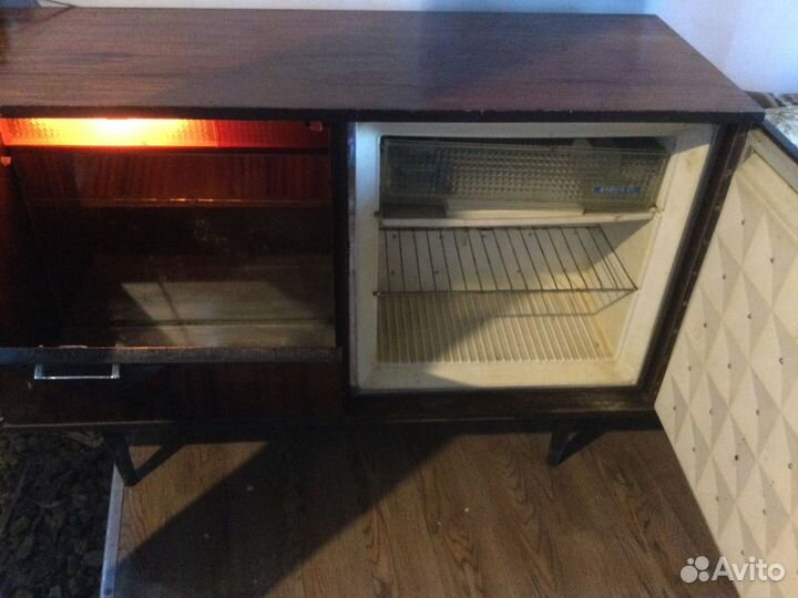 Холодильник- бар. Тумба времён СССР