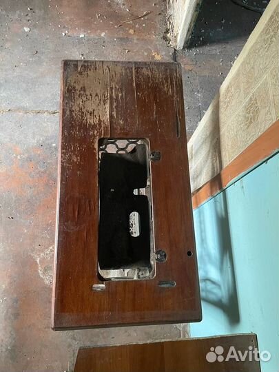 Станина от швейной машины Зингер