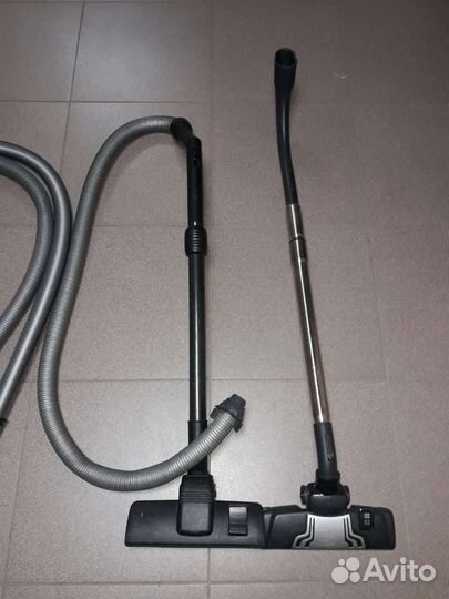 Шланги и телескопические ручки для пылесоса