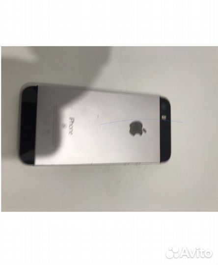 iPhone SE, 32 ГБ
