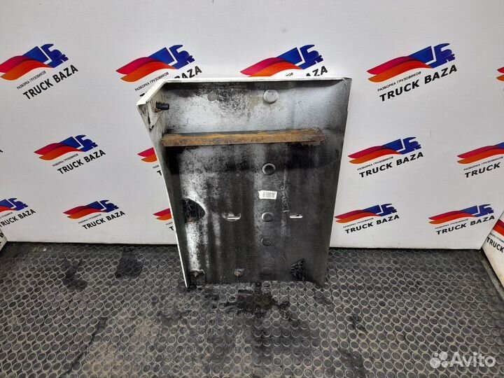 Крыло переднее правое задняя часть камаз 5490