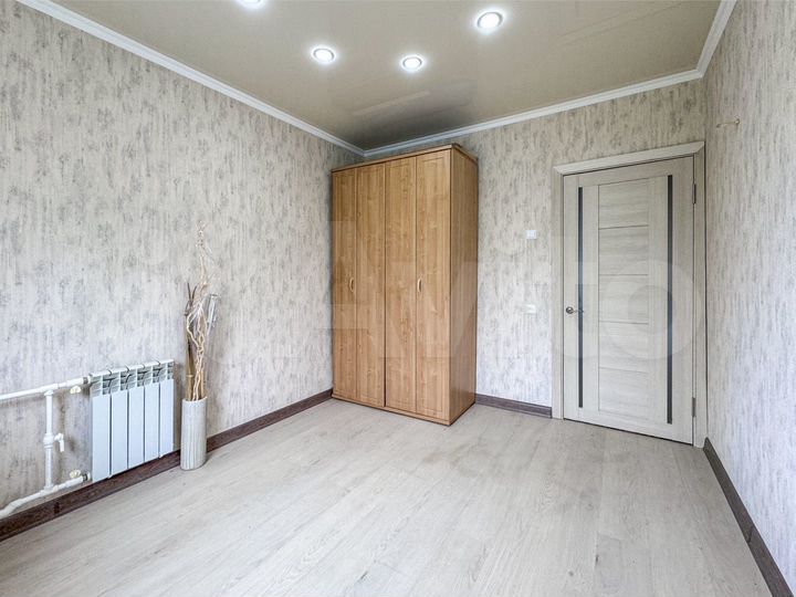 3-к. квартира, 65 м², 3/9 эт.
