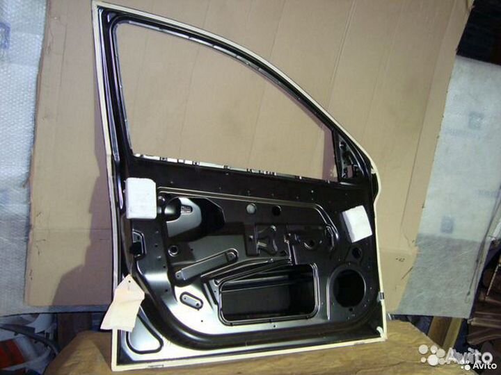 Дверь боковая (Ecть нa paзныe aвтo) новая