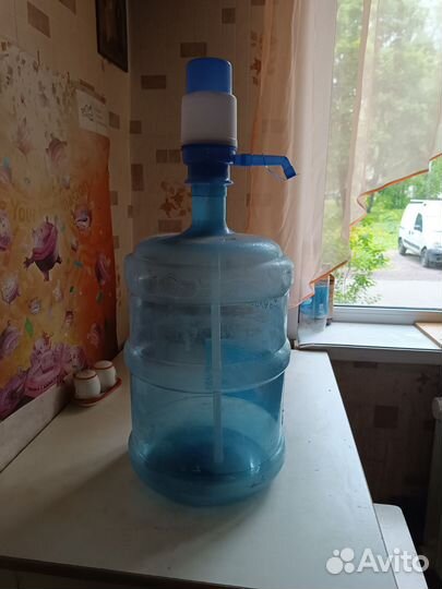 Бутыль для воды с помпой