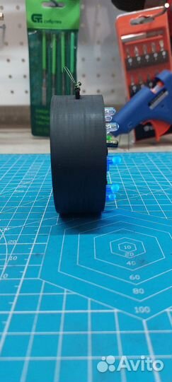 Оригинальная ёлочная игрушка 