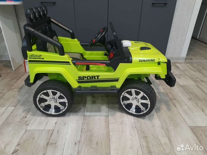 Детский электромобиль jeep