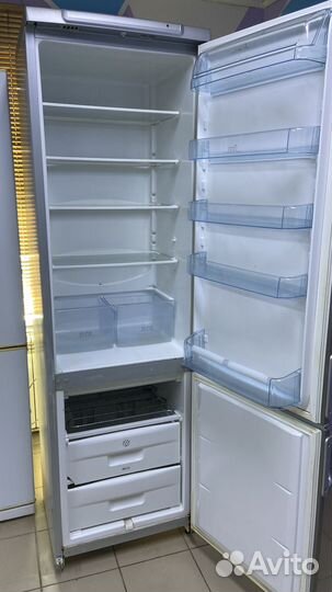 Холодильник Electrolux