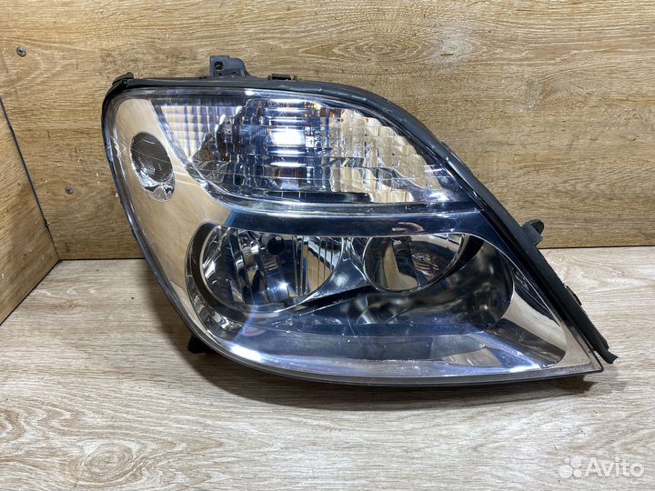 Фара передняя правая Renault Scenic 1 рест 142322