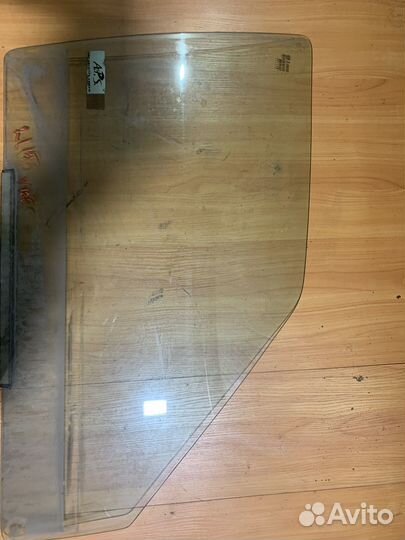 Стекло передние правое ваз 2115