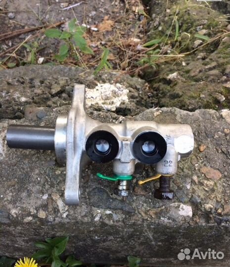 Главный тормозной цилиндр Приора