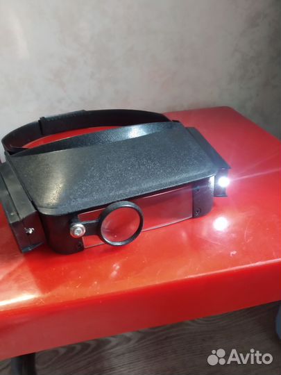 Налобное увеличительное стекло