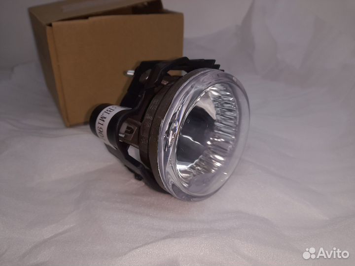 Subaru Forester Фара противотуманная правая Новая