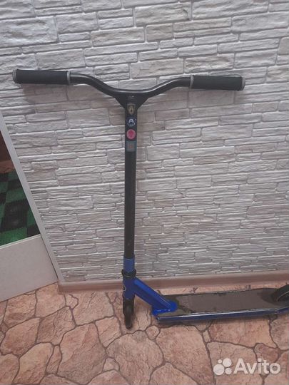 Трюковой самокат