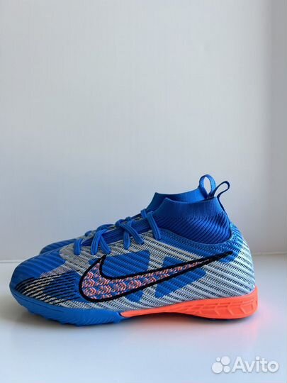 Футбольные сороконожки шиповки Nike