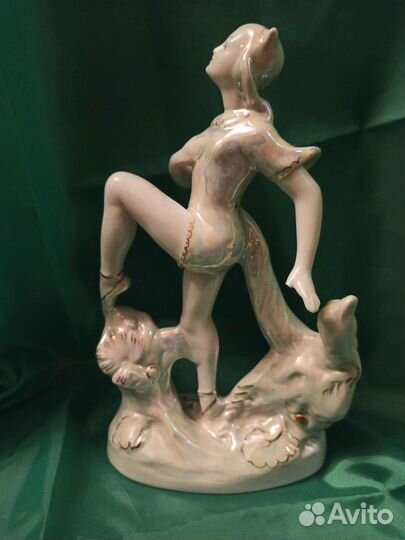 Статуэтка 50е годы