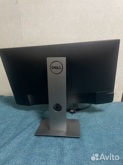 Монитор Dell