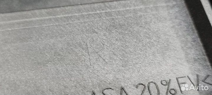 Кронштейн фары правый Volkswagen Touareg 7LA AXQ