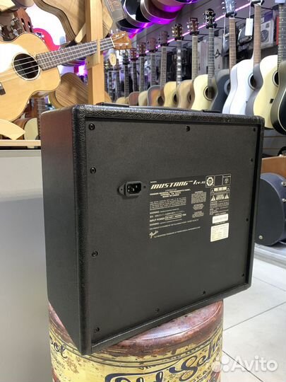 Гитарный комбоусилитель Fender Mustang I (V.2)