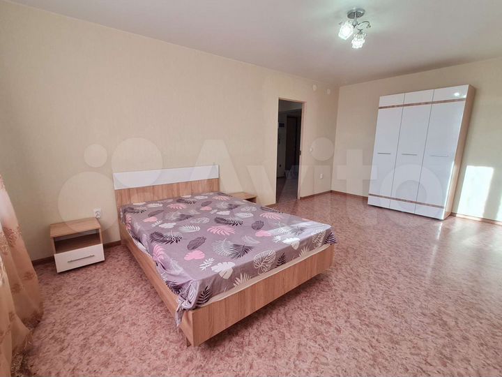 2-к. квартира, 90 м², 7/7 эт.