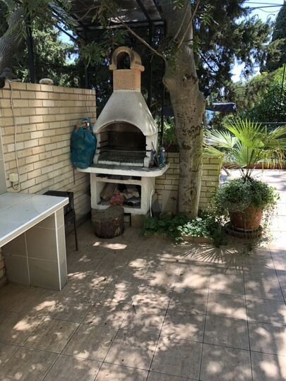 Дом 300 м² на участке 6 сот.