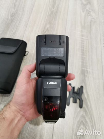 Canon speedlite 600EX-RT