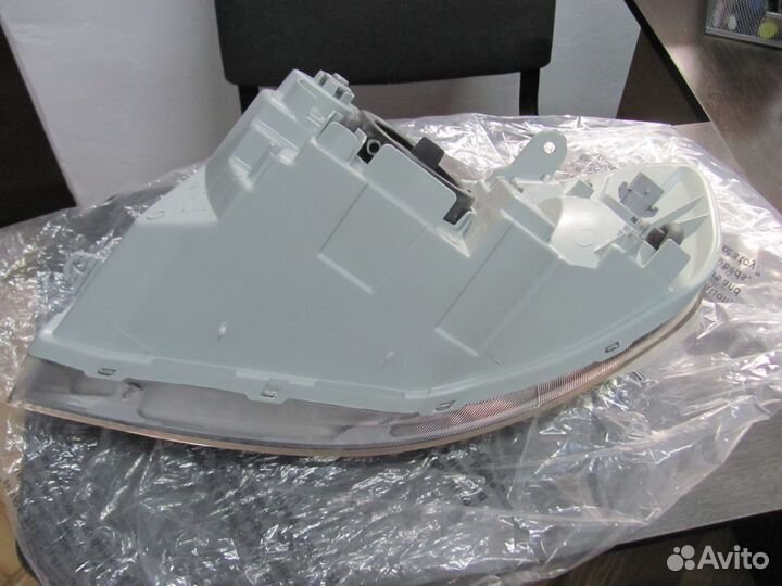 Фара правая Chevrolet Aveo T200