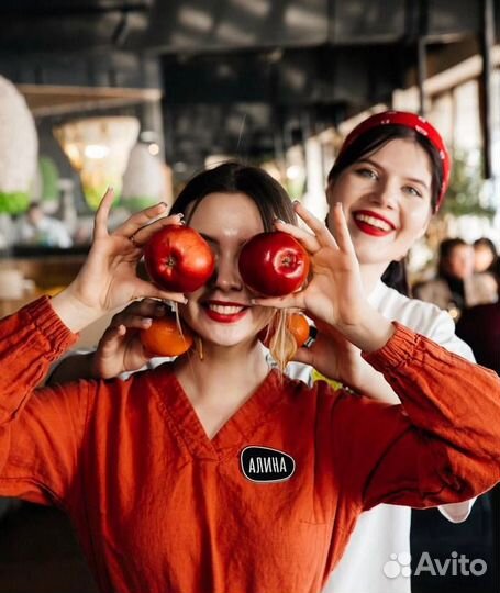 Хостес в ресторан