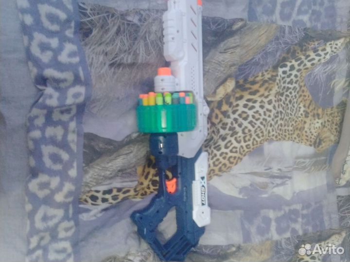 Бластер xshot