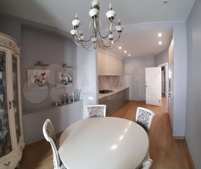 3-к. квартира, 104 м², 5/9 эт.