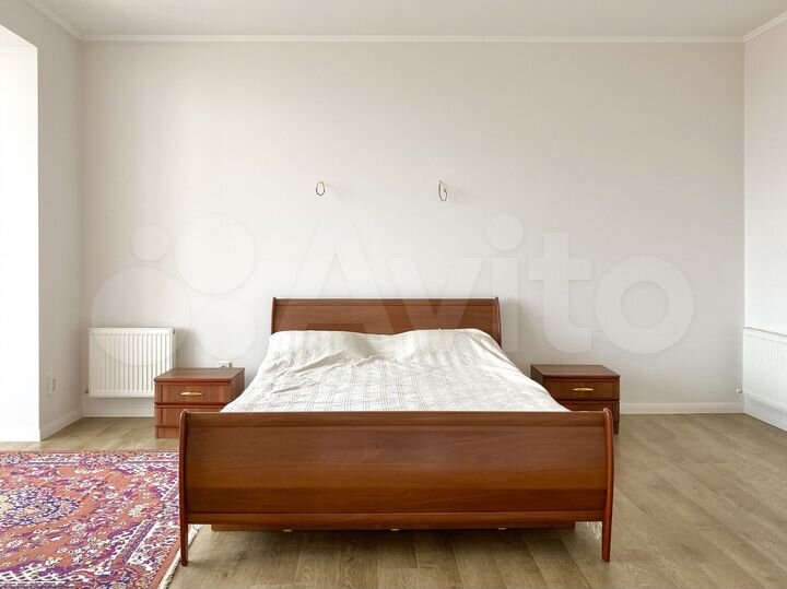 3-к. квартира, 107 м², 4/4 эт.