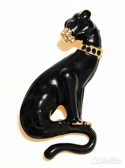 Брошь лео Царица