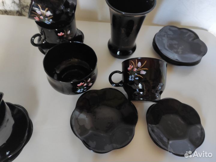 Сервиз чайный и стаканы черное стекло