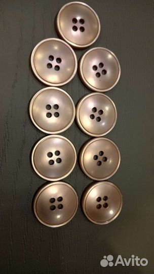 Пуговицы бренд+новая сумка-вкладыш оригиналы