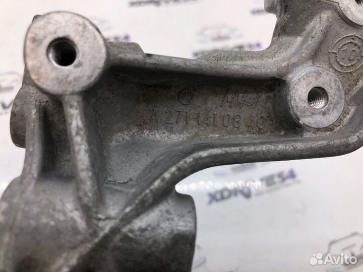 Кронштейн Mercedes-Benz C-Class W204 рестайл M271