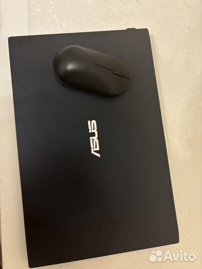 Ноутбук asus