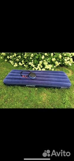 Надувной матрас с насосом