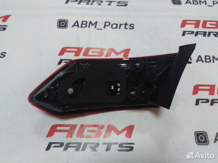 Левый задний стоп в крыло Mercedes w212 рестайлинг