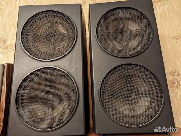 Акустические колонки большие
