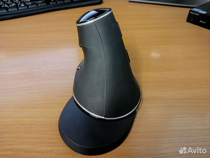 Вертикальная мышь Delux