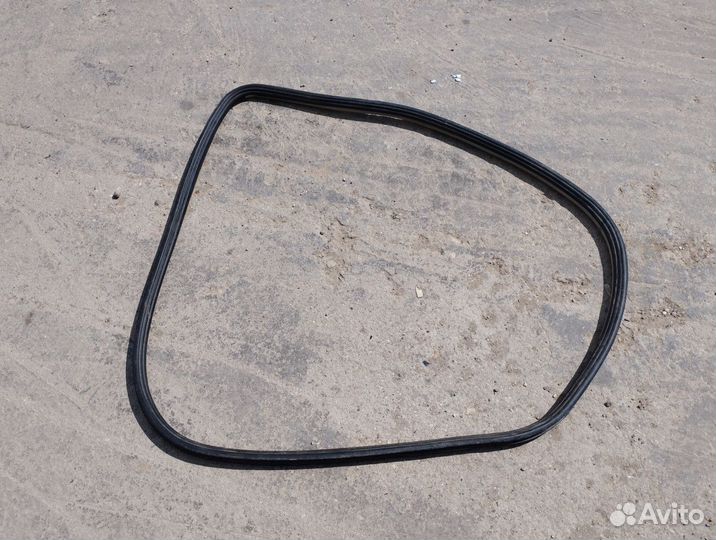 Уплотнитель двери VW Passat B5 AEB