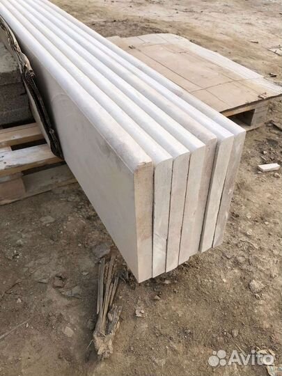 Подоконники и лестницы из натурального камня