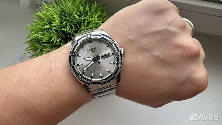 Часы seiko 5 sports