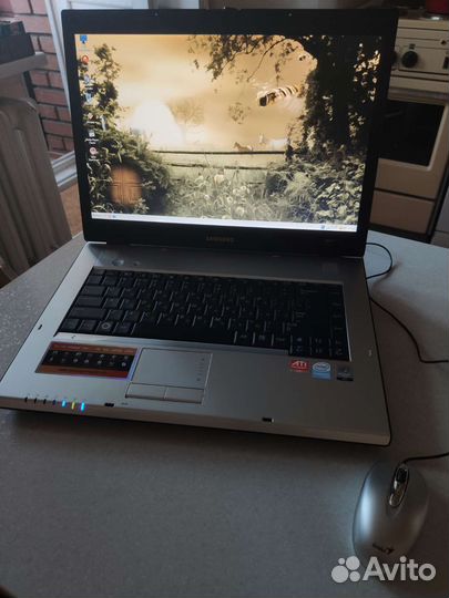 Ноутбук Samsung NP-R60Y