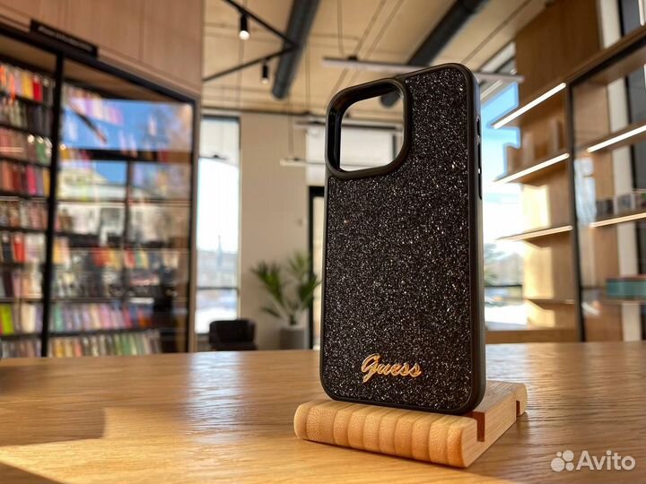 Чехол Guess блестящий на iPhone 15 Pro Max