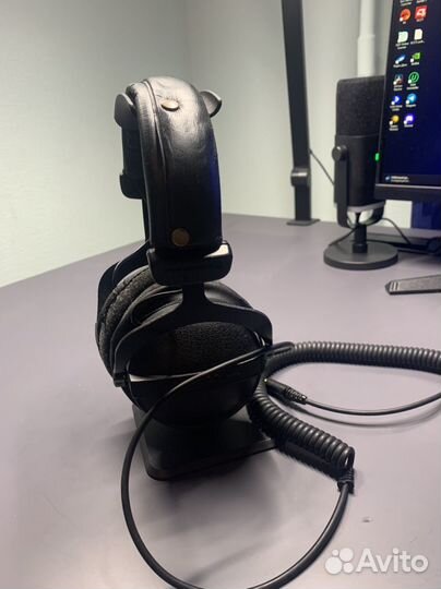 Наушники проводные