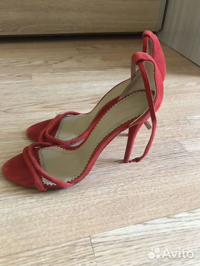 Босоножки Corso como