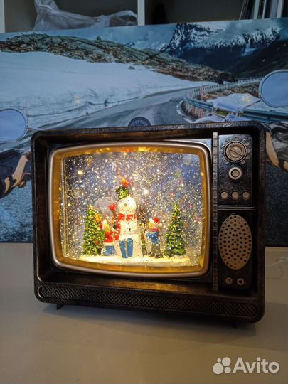Новогодний светильник-телевизор музыкальный