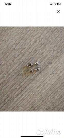 Серьги и кольцо с брильянтом